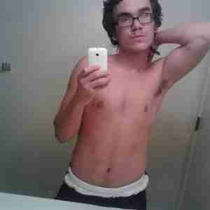 Im lookn good Just horny Sext?