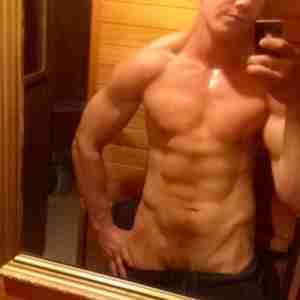 Me Shirt up Tag