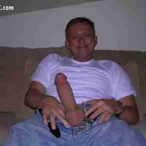 horny dude I love to suck cock and get fucked and kink cock boner cocksucker