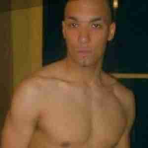 ANY LADIES WANT TO MEET FOR FUN WITH A 6FT 2 ATHLETIC YOUNG MAN IN UK LONDON SURREY MAN SEEKING WOMAN  ANY LADIES WANT TO