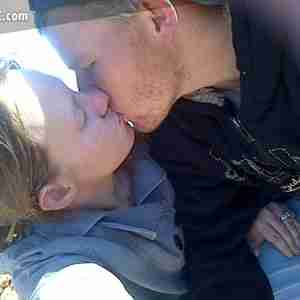 Porn and faces  3somes with white females