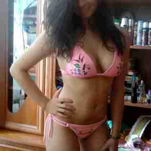 daheim bikini  teen  bikini titten