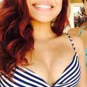 Sammie :)  Hot bikini tan Latina horny 18 elpaso