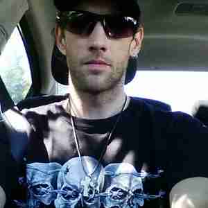 Me Pictures Solo  guy Fredericton new Brunswick