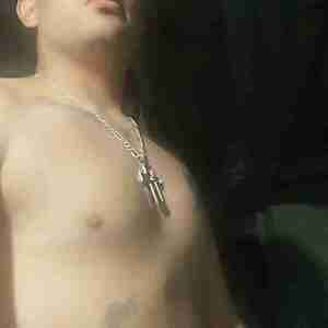 You should cum keep me awake I'm bored and really horny 4 play