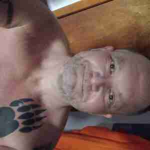 Greg Loves Giving ❤ ? I'm in my 50'S .....but let me show you what I am capable of doing ** 20 orgasms for the girls with
