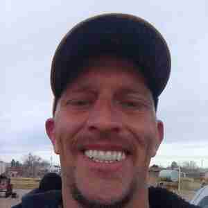 Its me Just kicking back waiting for some fun Do I make you horny do Randy