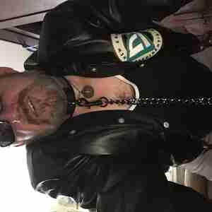 This is me I’m a 59 year old gay male , bottom , that likes to please other men , I’m looking for my first gangbang ,