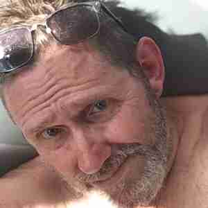 This is me I’m a 59 year old gay male , bottom , that likes to please other men , I’m looking for my first gangbang ,