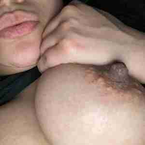 Looking for fun Having fun and looking for fun Latina, milf mom married