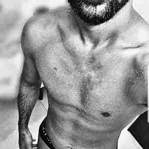 Myself I'm a genuine person and I'm a professional tantra massuer interested in women's to try fantasy Tantra