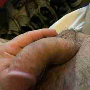 My small one I would like women to comment on my little wiener. Laugh at it