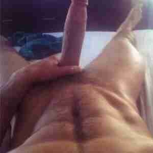 Very horny guy looking to please horny girls. Been to long since sex , so I'm rock hard 24/7 wanting to please horny girls.