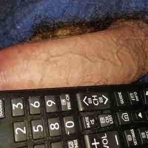 Hung and horny Bi big cock for  hot females and cuckold couples Hung  bi cuckolding
