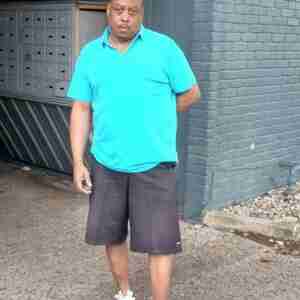 Ray I'm a single straight man looking for sex Looking for a straight woman
