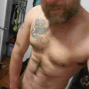 looking for some wet n wild fun like what u see hit me up in need of excitement more experiences