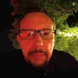 Trying to meet new and fun women I'm very easy going, drama free. I stay in shape I can look mean sometimes ? But I'm gentle