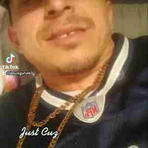 Me I'm a single straight. Guy who just wants a good time from a female of you know what I mean DinoRay