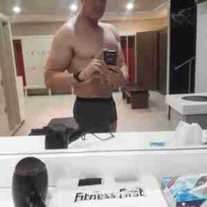Me Tall muscular Horny vers