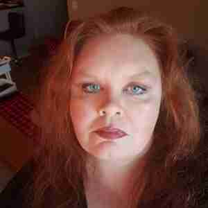 Me I'm a BBW. Very big. Pic with yellow shirt is most recent. #seekingcouple