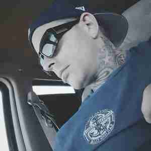 Moneybags 39, tattooed, decent shape and my dick game is strong. NSA FWB DTF good