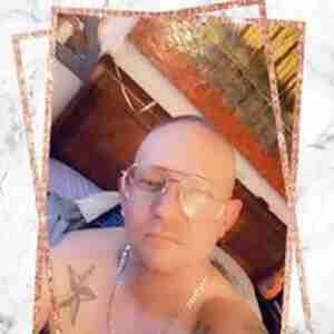 My "Check me out" pics just a photo gallery nothing special .....Yet sexy