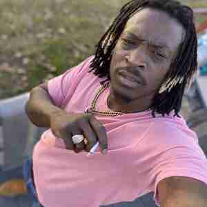 welcome to me im tall tatted dread head and i love bondage confident