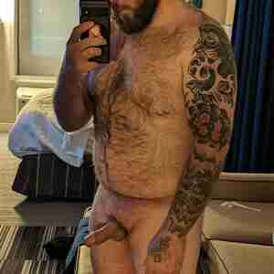 Me Who doesn't like to share Solo, horny
