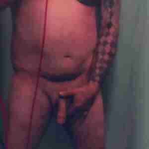 My body Not to big but not to small.im a grower not a shower Hot and horny