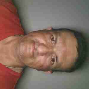 Me Just me. Looking just to find no attachments.
