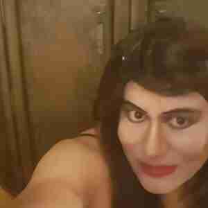 Sexy mouth looking for Jucie Dick Trans men,   looking for horny men to feed me on a regular basis FORT WORTH TX