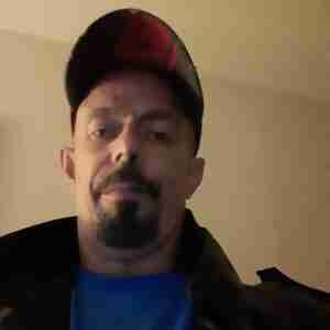Hot Fun I'm a good looking man looking for NSA and casual sex. I love giving and receiving oral very open minded and down to