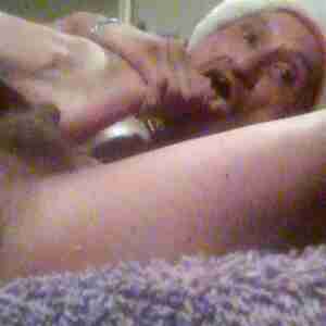 Self lovilng my taste Sucking& licking my toes while I pipe myself ?? Self-toesucking