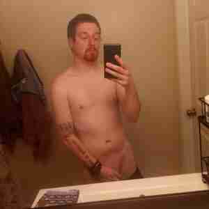 Looking for any hookup around Fairfax, VA I'm 26 Y/O looking to be invited to an orgy or individual/1on1 "Fun" sessions with
