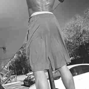 Babylegg super horny I'm average athletic built 29 an freaky! Hot strong an long