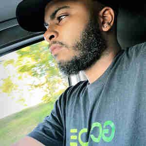 Me A easy going guy from Dominican Republic Me