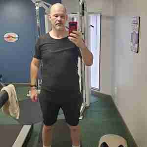 Just selfies Mostly clothed, censored photos. #ordinary #hoosier #singleguy