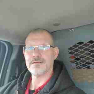 Just selfies Mostly clothed, censored photos. #ordinary #hoosier #singleguy
