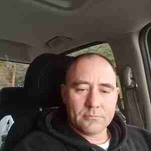 Me I'm a 6ft 2 mobil mechanic that luvs to eat pussy Cute boy, pussy eater makes you cum