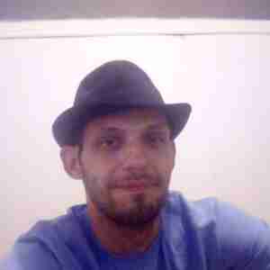 Me Horny Need laid