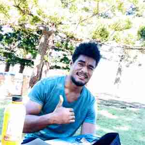 Sexxy Young Man looking for women Jaye