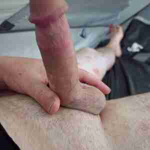 Fuckme sexy Hey I'm an honest genuine bloke who is always horny loves to eat both pussy and ass and slide in both too. Will