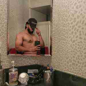 Me Workin my my body Horny