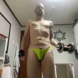 Middle-aged Body Builder I got started kinda late in life, but I love to do bodybuilding! It turns me on, and I hope my body