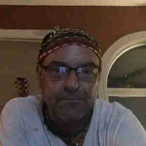 Ordinary guy Full time musician and hory #bigdick