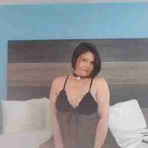 Me Photos of yours truly!!! Sexy, milf