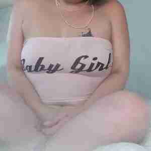 Me Photos of yours truly!!! Sexy, milf