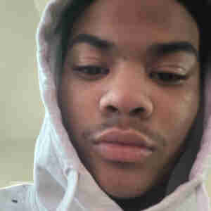 Me myself lightskin freak