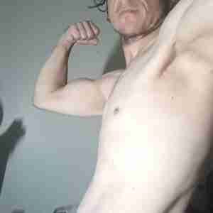 Just me What i look like and what im packing:-) minn sugar daddy pay rich hung stud
