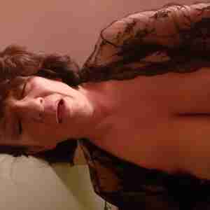 Sarasota FL Mature Massage Therapist COCKSUCKER Diane J Love to suck strangers dick. Been told by many more men that I am the